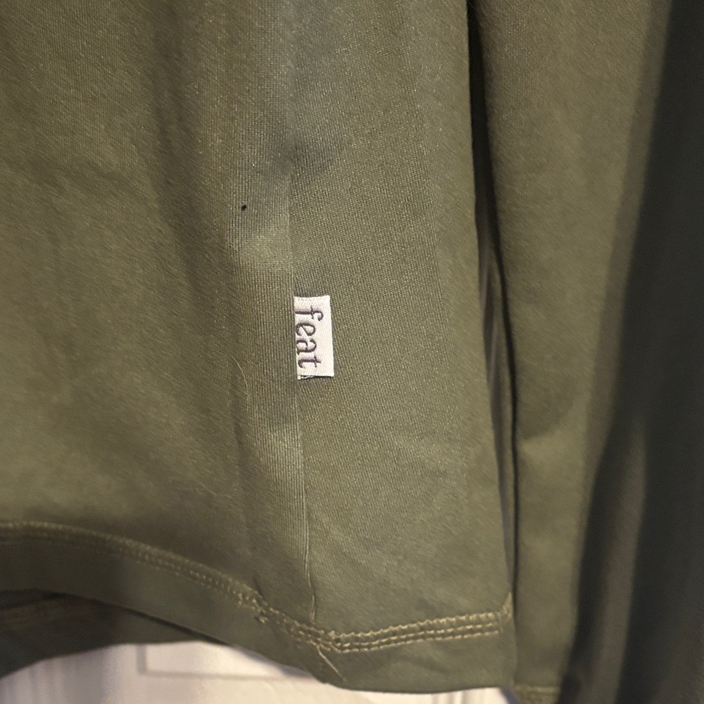 Feat long sleeve olive green unisex quarter zip size small NWOT - Picture 7 of 9